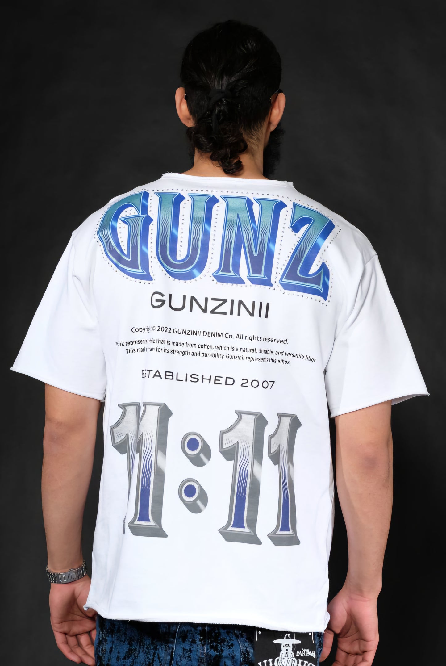 Gunzini 11:11 Cropped T-shirt