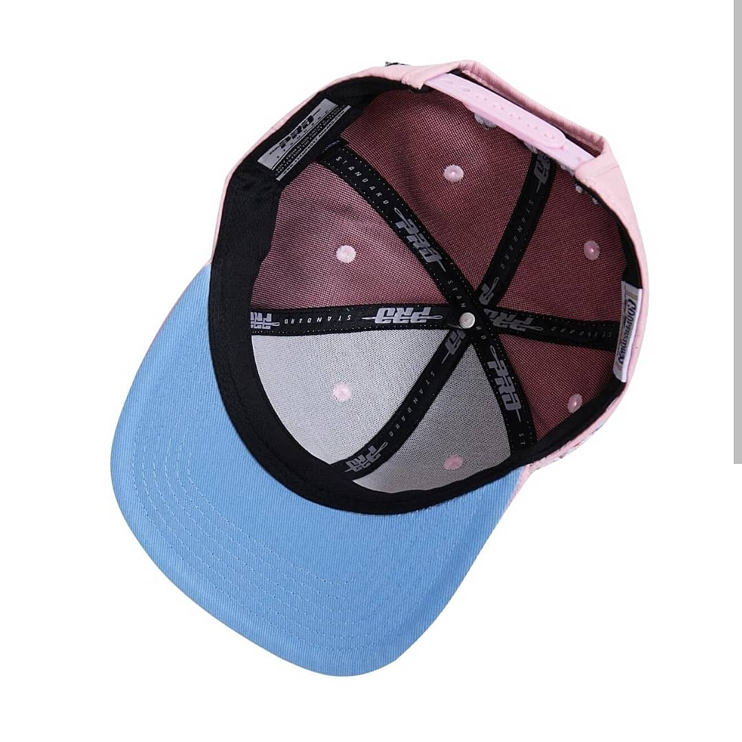 Pro Standard NY Yankees 2000 World Series Snapback (Pink)