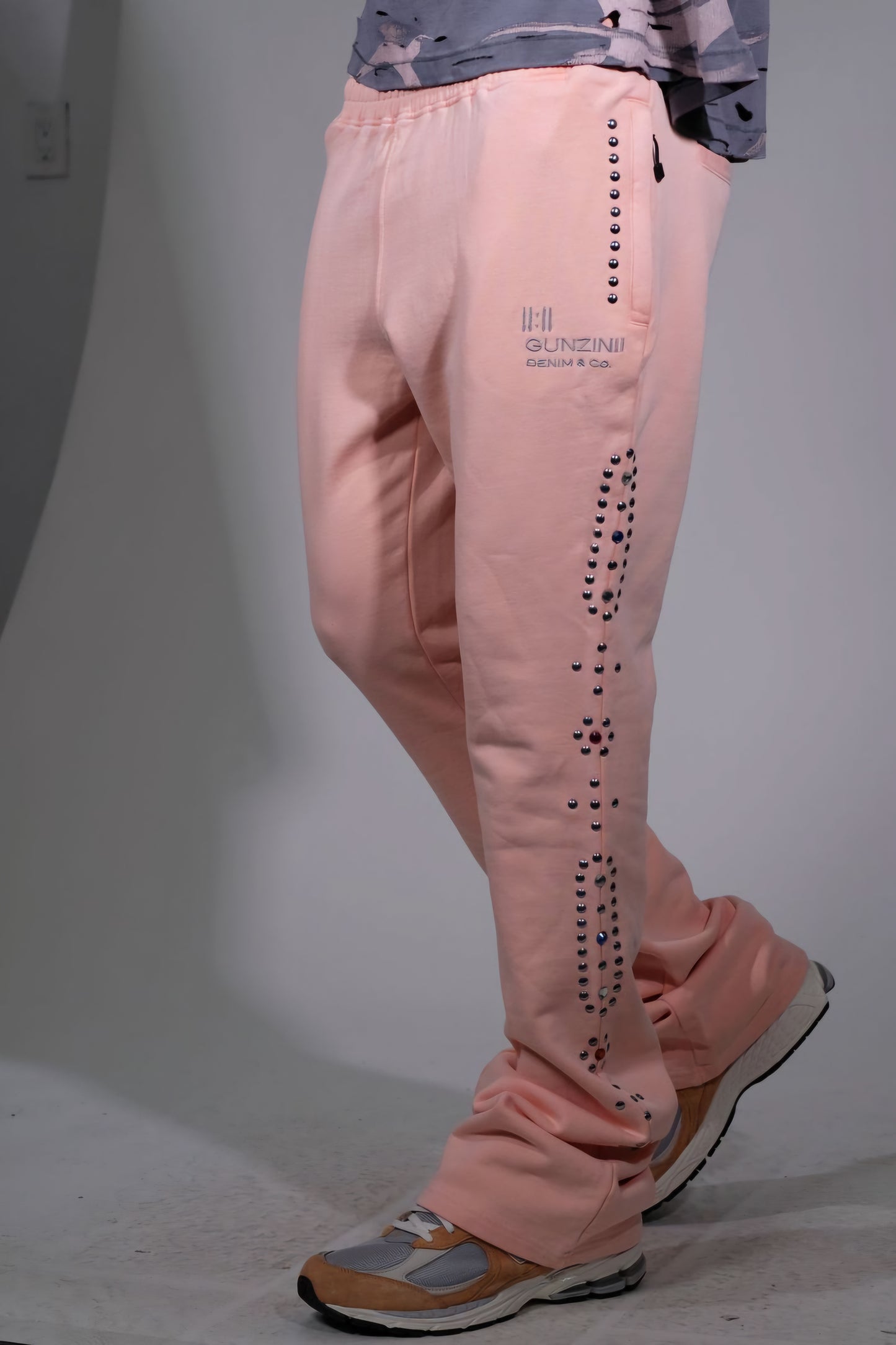 Gunzinii Studded Stacked Sweatpants (Pink)